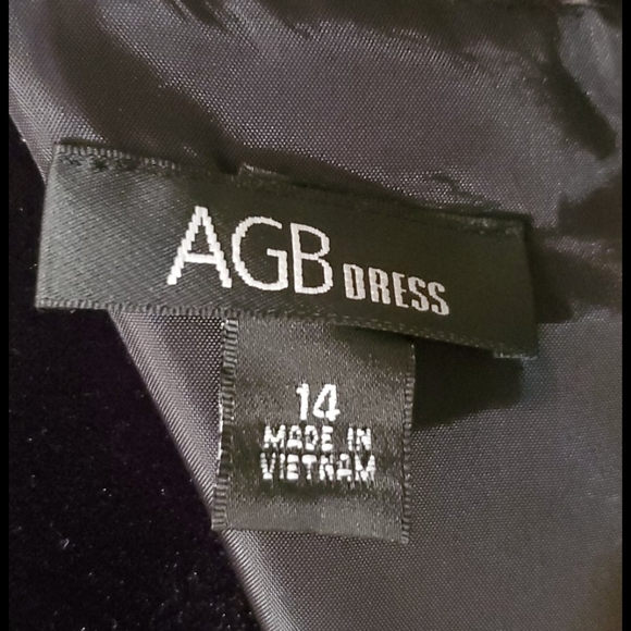 ABS Abstract Dress 14 - Picture 4 of 7